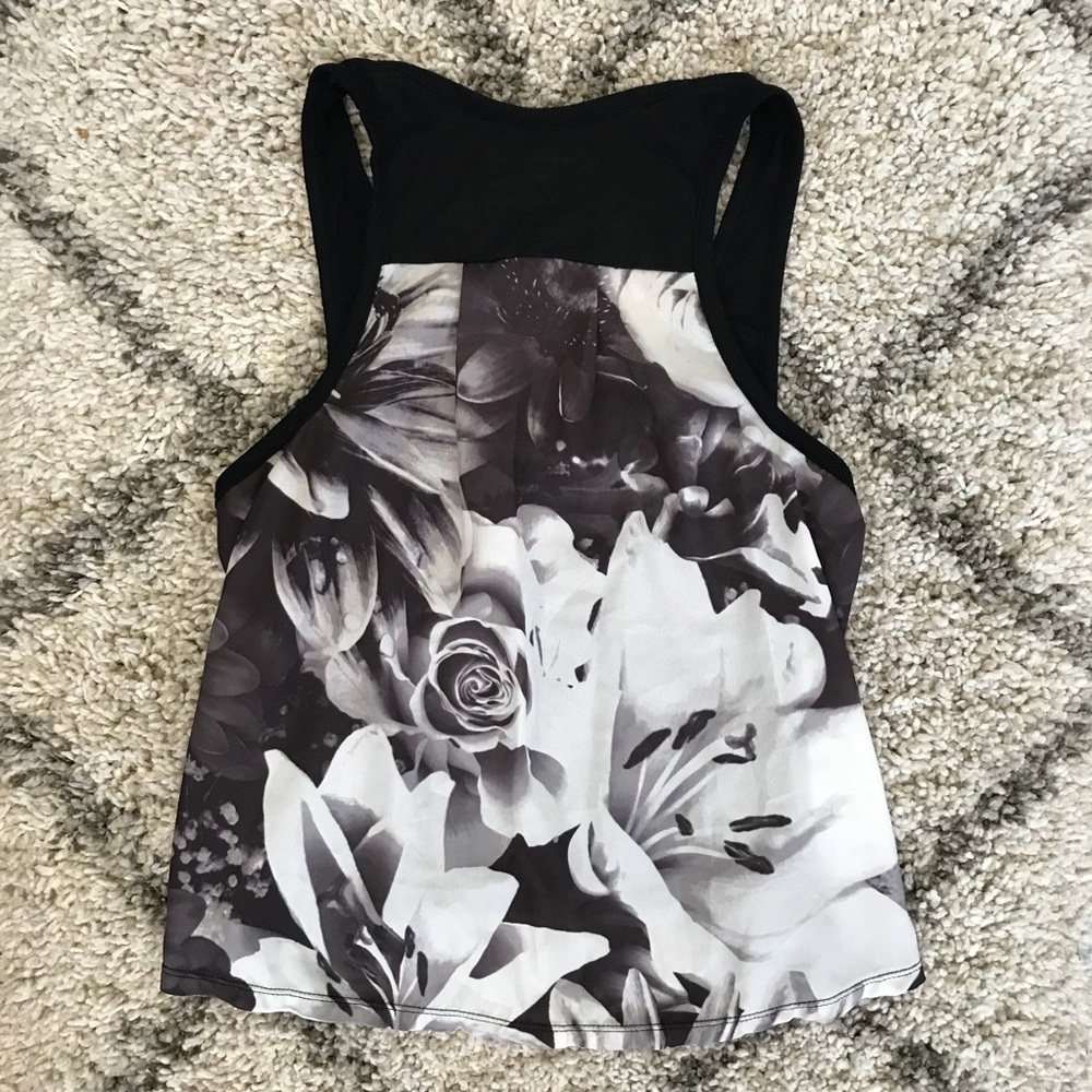 2/$15 AEO Hi-Lo Tank - Picture 1 of 2